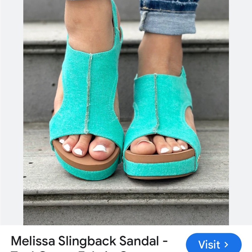 Michael Kors Melissa canvas, sling back wedge, size 7 denim sandals.